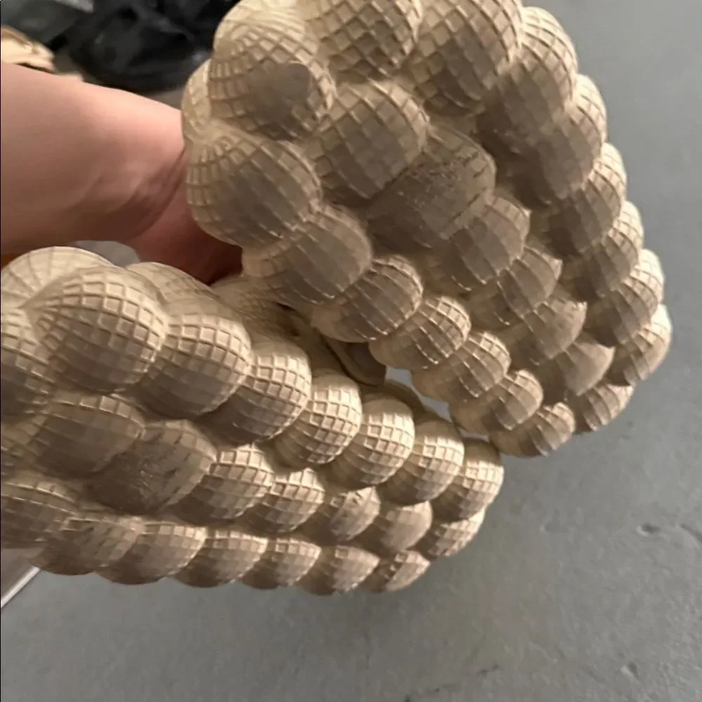 N/A unique cream
